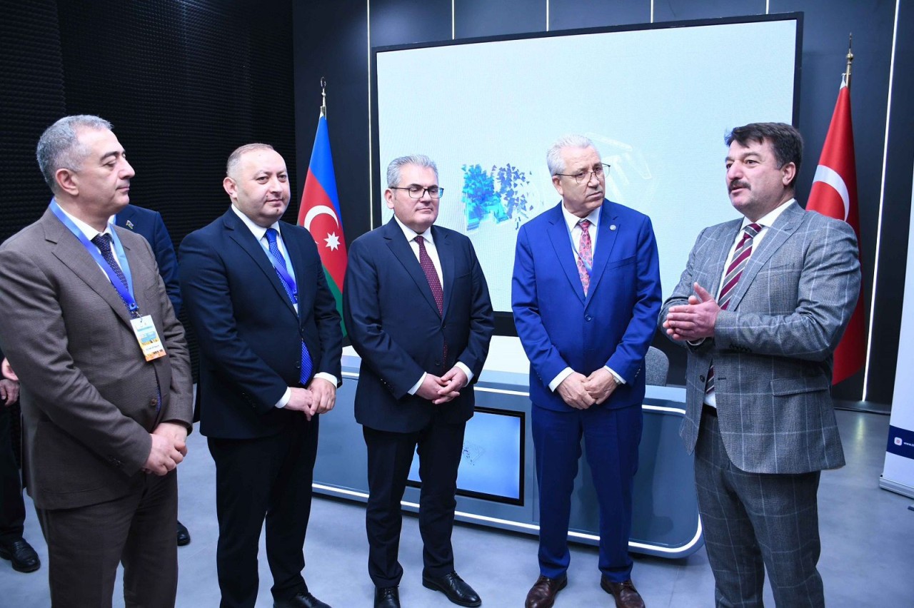 ADAU TV-nin müasir internet televiziyasının studiosu istifadəyə verilib - FOTOLAR